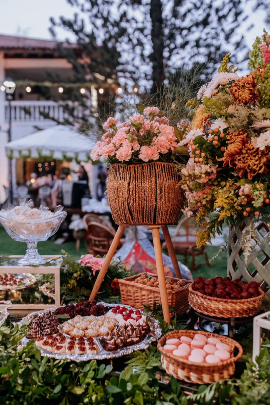 Paquete para tu matrimonio, incluye todo lo necesario para hacer de tu evento un éxito, con sabores de dulces variados. Envío disponible en Guayaquil.