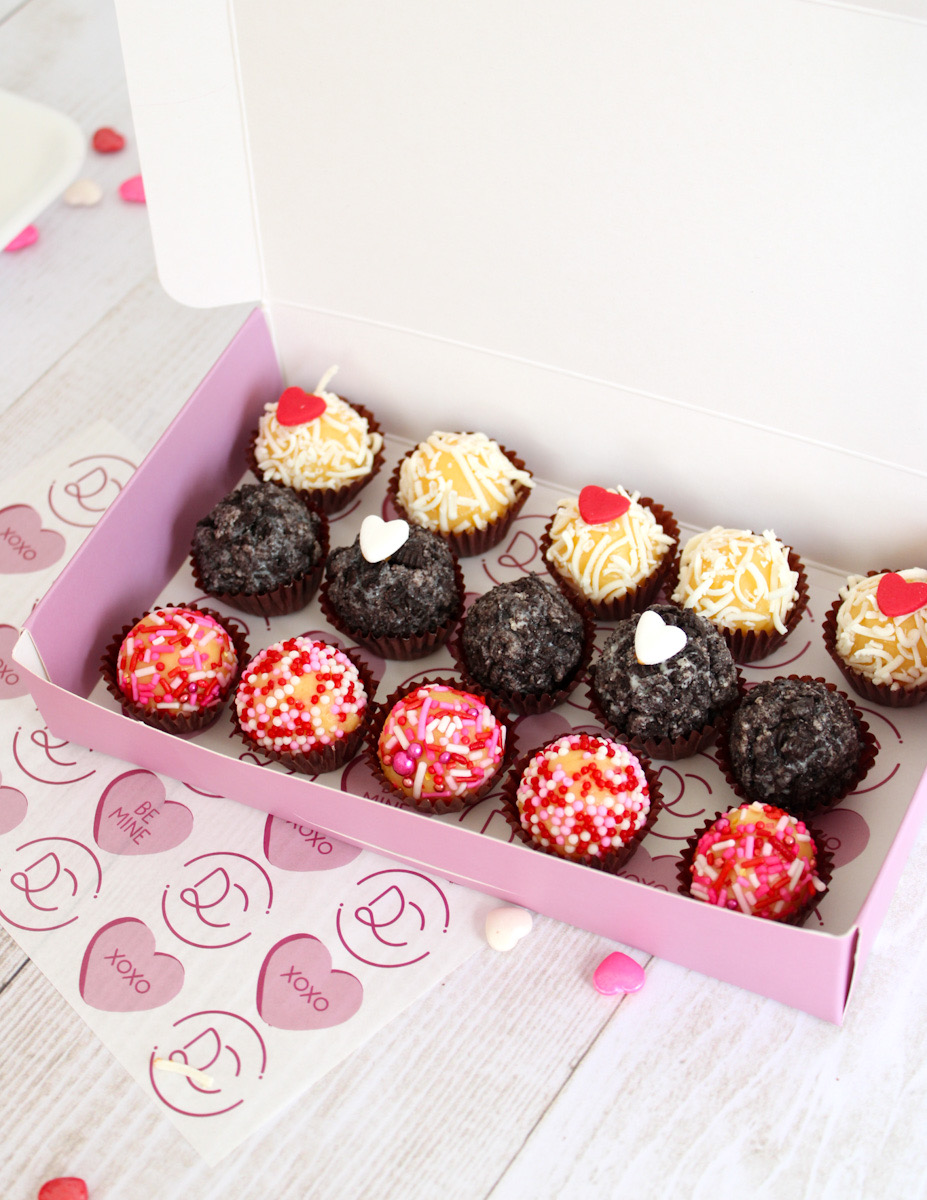 CARIANS - Caja de regalo de trufas y chocolate para el día de San Valentín,  cesta de regalo de chocolate gourmet surtida, oscuro, lechoso, trufas de