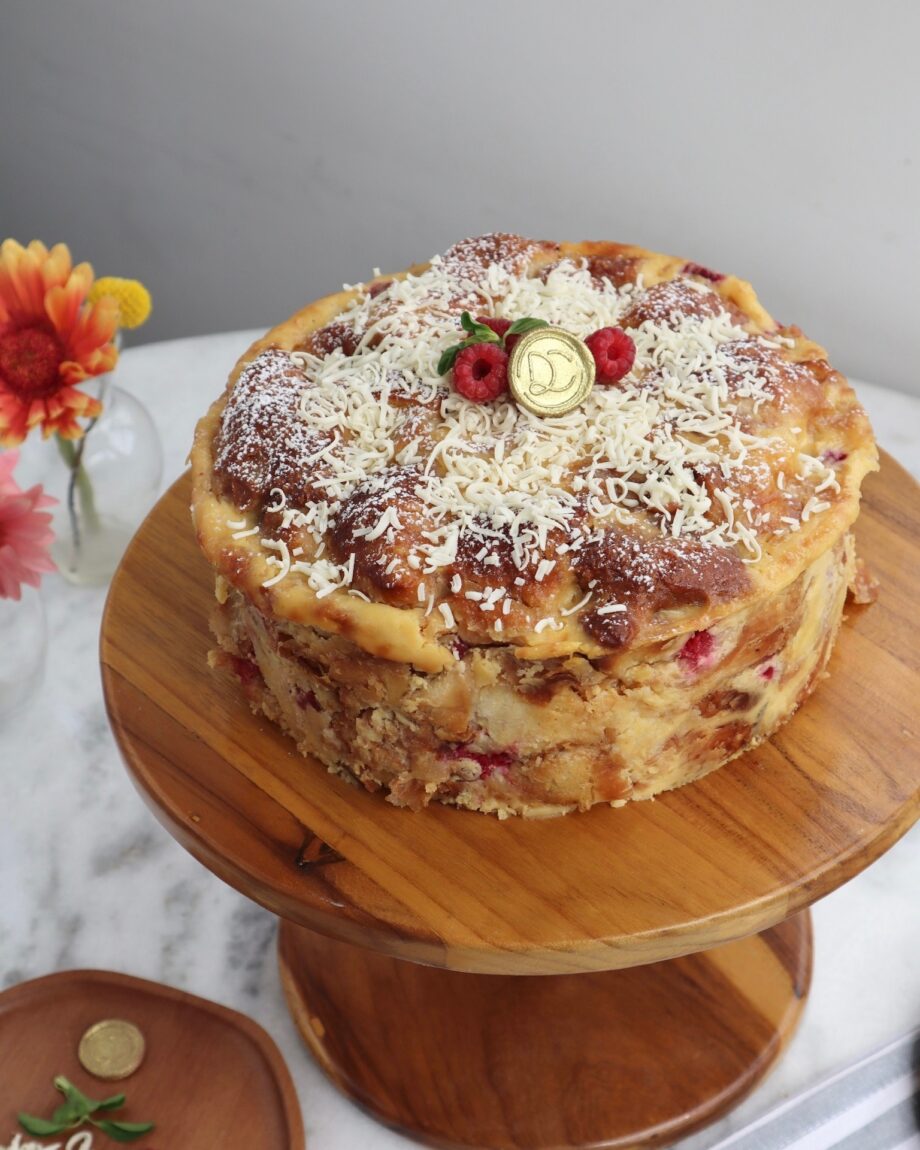 Budín de Croissant, Chocolate Blanco  y Frambuesas